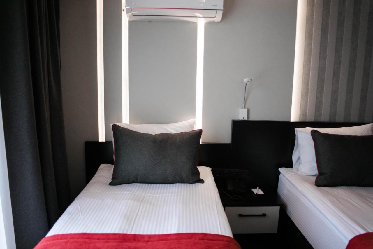 Methishotel Karsiyaka  Екстериор снимка