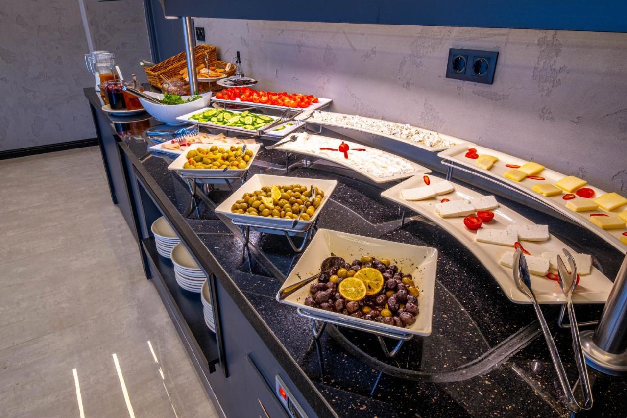 Methishotel Karsiyaka  Екстериор снимка