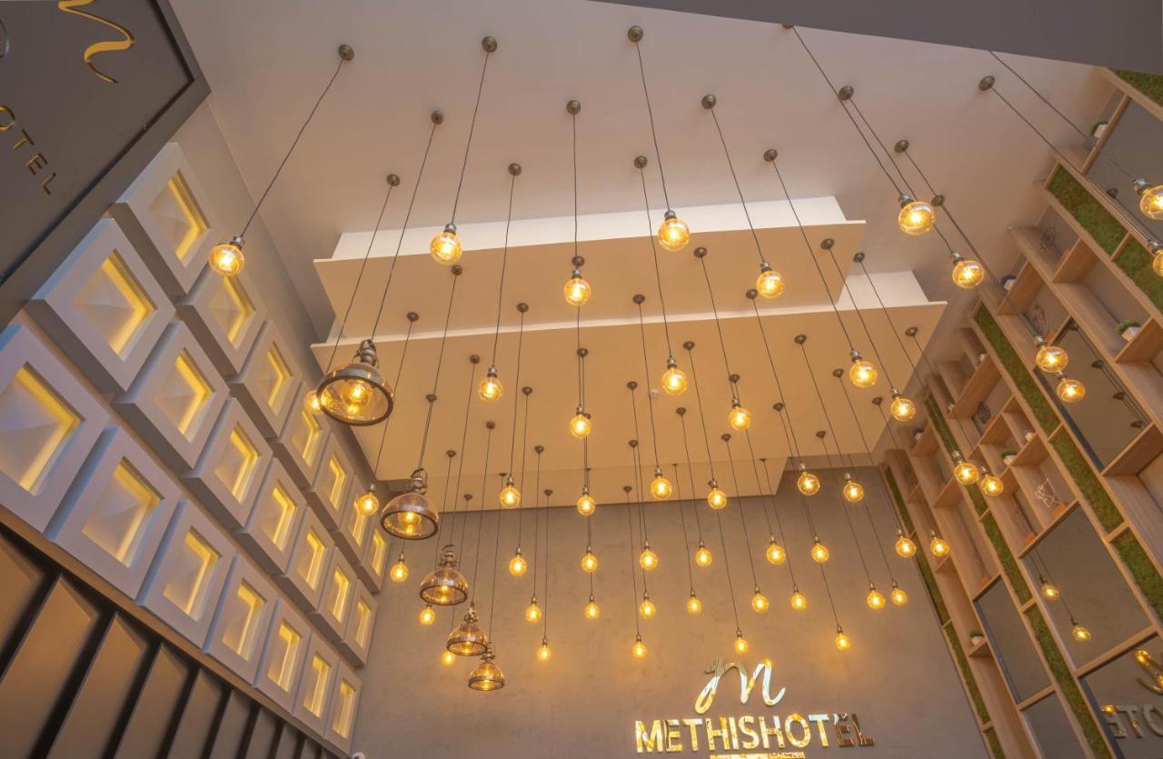 Methishotel Karsiyaka  Екстериор снимка