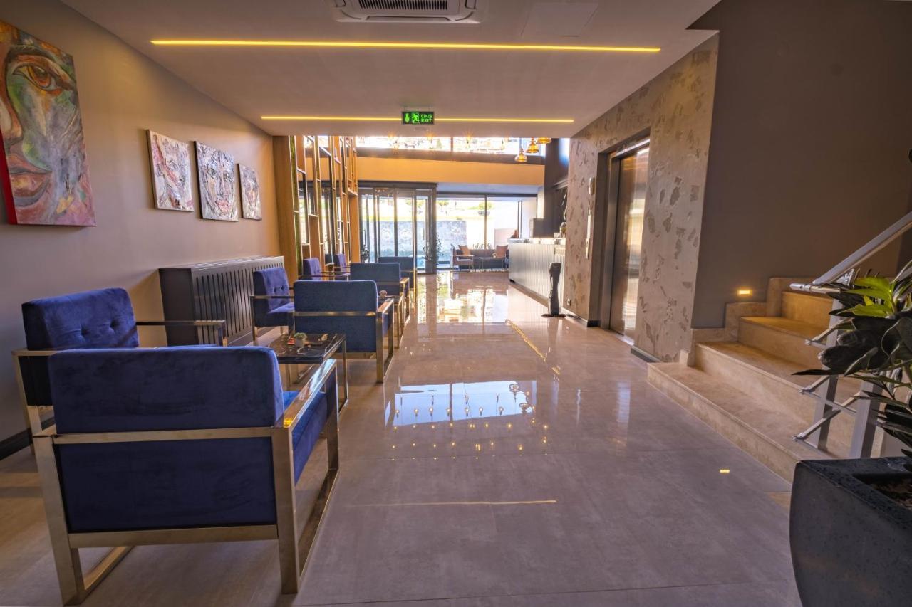 Methishotel Karsiyaka  Екстериор снимка