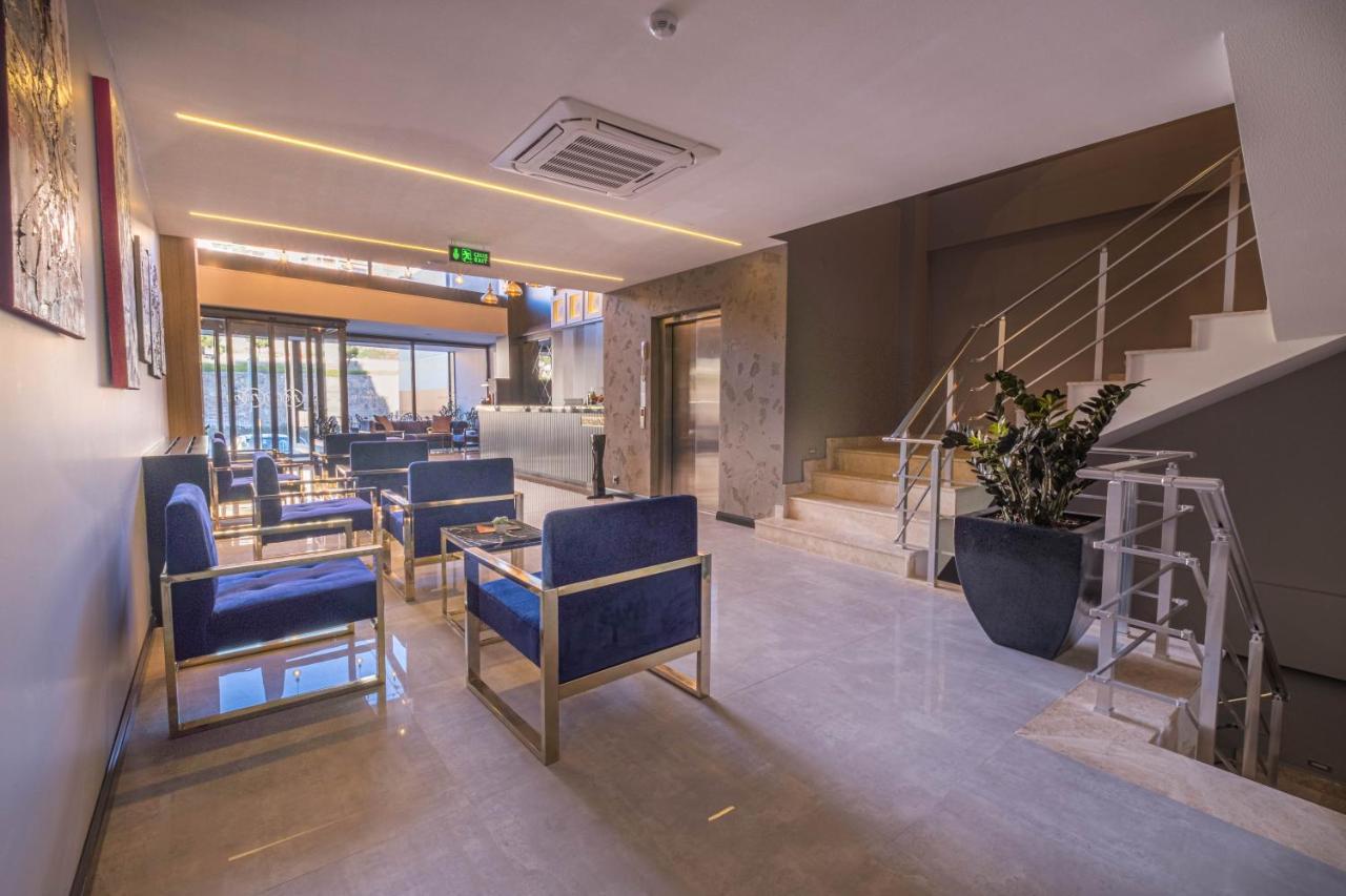 Methishotel Karsiyaka  Екстериор снимка